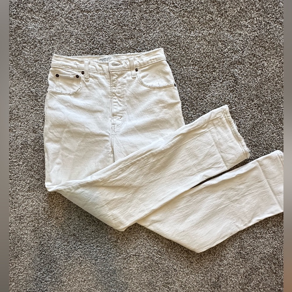 Abercrombie & Fitch The 90’s Straight Ultra High Rise